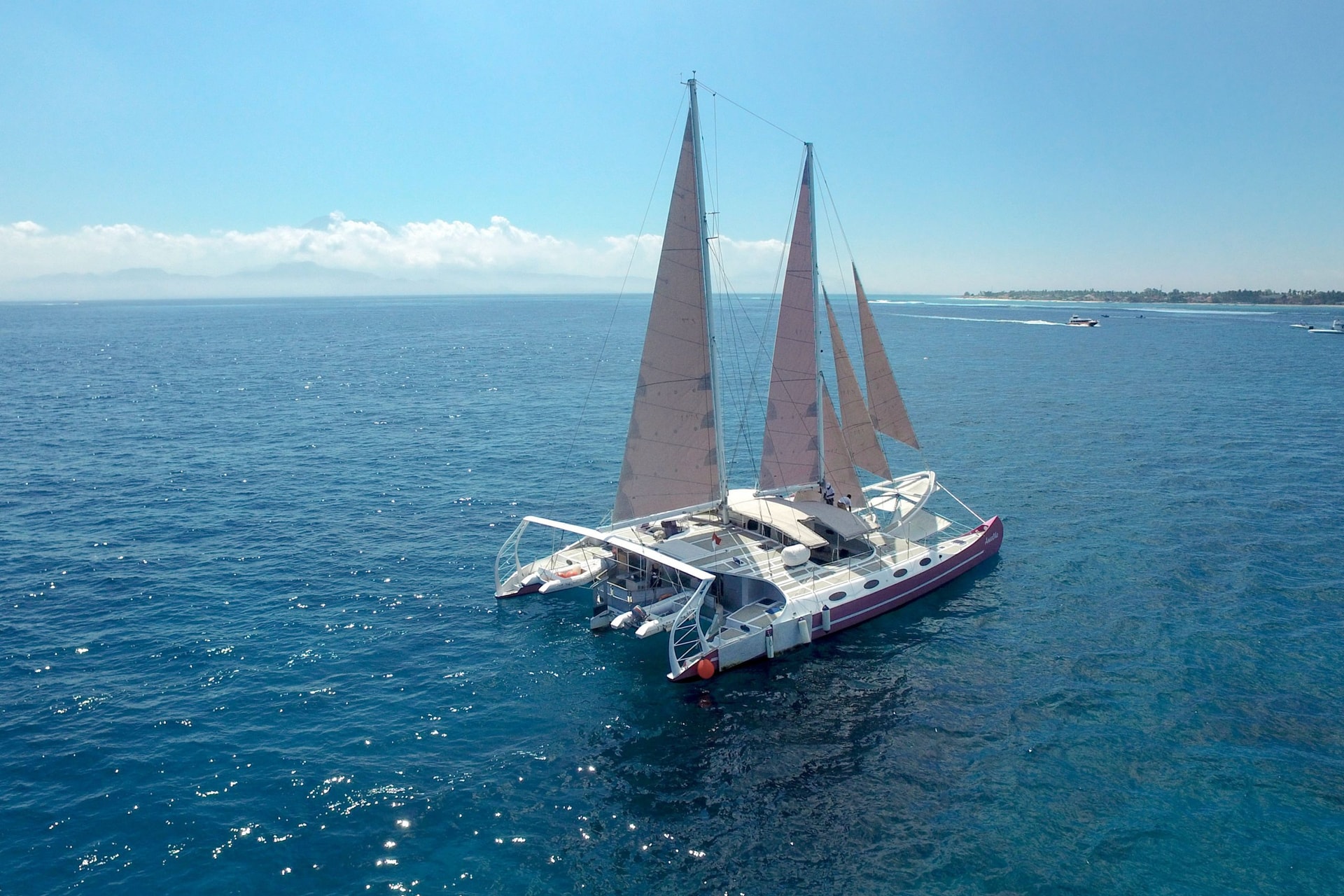 Catamaran 79 2