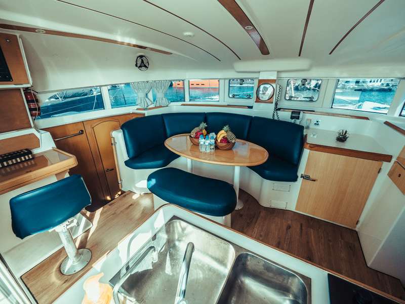 Catamaran Lagoon 11 3